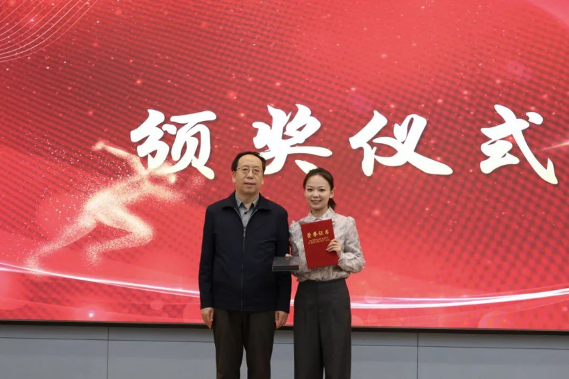 20241130学术五分钟0.png